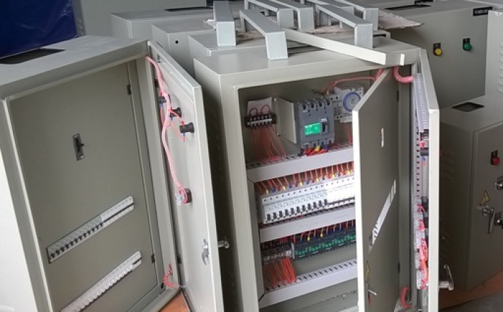 Giá vỏ tủ điện 2 lớp cửa